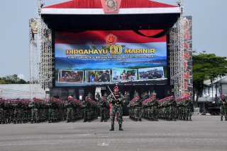 Prajurit Baret Ungu Laksanakan Gladi Upacara Peringatan HUT Ke 80 Korps Marinir Tahun 2025