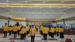 UT Surabaya Kukuhkan Pengurus ORMAWA Periode 2025–2027. Dorong Semangat Kepemimpinan dan Inovasi