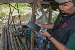 Arus Kecil yang Menyalakan Desa
