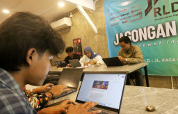 Lawan Hoaks, Kader GMNI Surabaya Digembleng Jurnalistik Digital