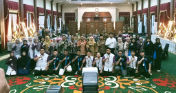 Gubernur Khofifah Beber Keunggulan Jatim Di Depan Tamu Kehormatan dari Universiti Malaya, Malaysia 