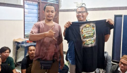 Kaos Distro Ngagel Rejo, Cara Pemuda Surabaya Perkuat Ekonomi Kerakyatan