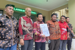 DPRD Surabaya Didesak Copot Armuji, Buntut Sidak yang Picu Kegaduhan