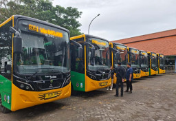 Genjot PAD, DPRD Jatim Usul Bus Trans Jatim Disulap Jadi Lahan Iklan