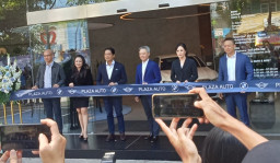 BMW & MINI Plaza Surabaya Resmi Dibuka, Terangkai Peluncuran BMW M4 Competition Coupé