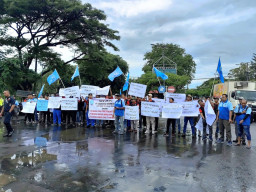 SP LEM Mojokerto Unjuk Rasa Damai Didepan Obvitnas Kawasan Industri Intiland