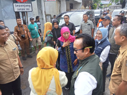 Gubernur Khofifah Tinjau Pasar Murah di Jemur Wonosari Surabaya, Penuhi Kebutuhan Pokok Bulan Ramadhan 