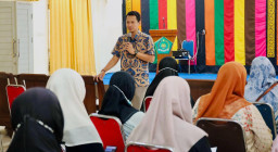 Dosen UNAIR Berbagi Resep Penguatan Literasi Keuangan bagi UMKM Pasca-Bencana