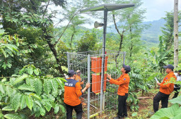 BPBD Jatim Periksa Kondisi EWS, Tingkatkan Kesiapsiagaan Saat Cuaca Ekstrem