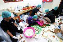 Program Nasi Berkah MAC Latih Anak Autisme Sambil Berbagi