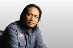 Berdamai dengan Mesin, Seni Menjinakkan AI di Meja Redaksi