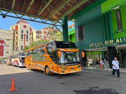 Embarkasi Surabaya Berangkatkan 15.557 Jemaah 
