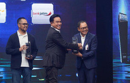 Sukses Lakukan Transformasi JConnect, Bank Jatim Raih Penghargaan dalam Ajang Digital Innovation Award 2026