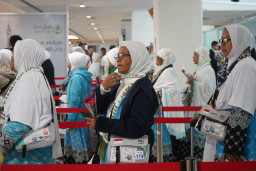 Imigrasi Surabaya Gagalkan 18 Calon Haji Nonprosedural