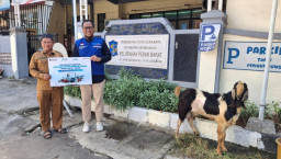 TPS Tebar Ribuan Paket Kurban untuk Warga dan Mitra Kerja