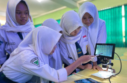 Penelitian Pelajar Surabaya Temukan Mikroplastik di Kali Tebu