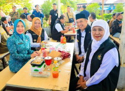 Gubernur Khofifah: Kehadiran Pemerintah Jaga Daya Beli dan Kendalikan Inflasi