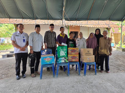 Gus Fahim Kunjungi Keluarga Almarhumah M di Kradenan, Pastikan Pendidikan Anak Tetap Terjamin