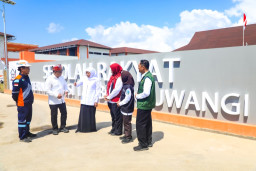 Gubernur Khofifah Terkesan Melihat Fasilitas dan Progres Sekolah Rakyat Terintegrasi 1 Banyuwangi