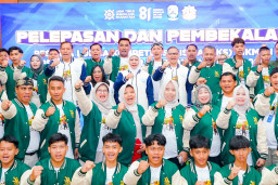 Lepas 45 Kontingen LKS Jatim Tingkat Nasional 2026, Gubernur Khofifah Optimis Jatim Raih Juara Umum