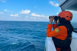 Basarnas Lanjutkan Operasi SAR KMN Fatma Jaya 1 di Bawean