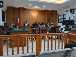 Warga Gugat Bupati soal Tower BTS di Tengah Permukiman Padat Penduduk