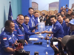 Emil Dardak Daftar Ulang Calon Ketua DPD Partai Demokrat Jatim 2026–2031