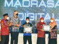 Gubernur Khofifah Ajak Kemenag Jatim Percepat Transformasi Digital 