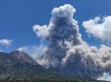 Gunung Merapi Muntahkan Awan Panas Guguran
