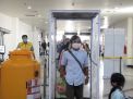 Cegah Corona, Dua Bilik Sterilisasi Dipasang di Bandara Juanda
