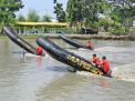 Keseruan Slalom Rubber Boat Prajurit Petarung Brigif 2 Marinir