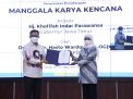 Gubernur Khofifah Terima Penghargaan Manggala Karya Kencana 2021