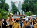 Mahasiswa dan Dosen STKW Gelar Aksi Unjuk Rasa 