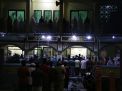 Warga Tetap Laksanakan Salat Tarawih, Tak Takut Corona ?