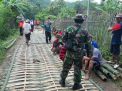 Tim Relawan Kebencanaan Buat Jembatan Darurat