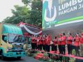 Khofifah Berangkatkan Puluhan Truk Operasi Pasar Lumbung Pangan Jatim