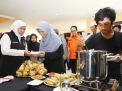 Gubernur Khofifah Ajak Penyintas dari Sudan Sarapan Ketupat Opor