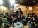 Dihibur Lagu Oldiest JP Band di Tempat Nyaman, Kedai Jenggolo Puro