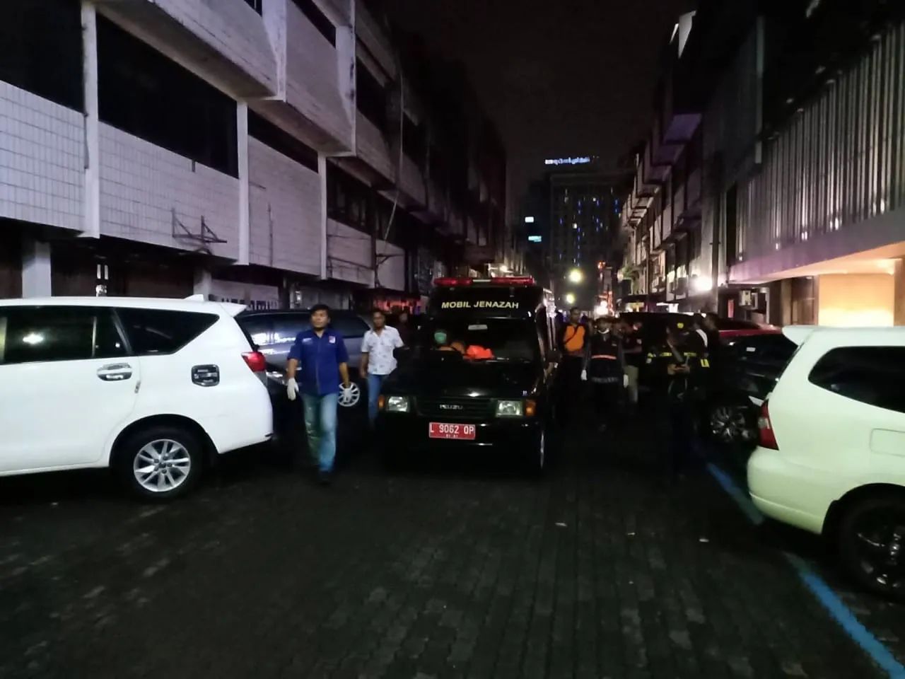 Lompat Dari Lantai 3, Satu Warga Tewas Ditempat