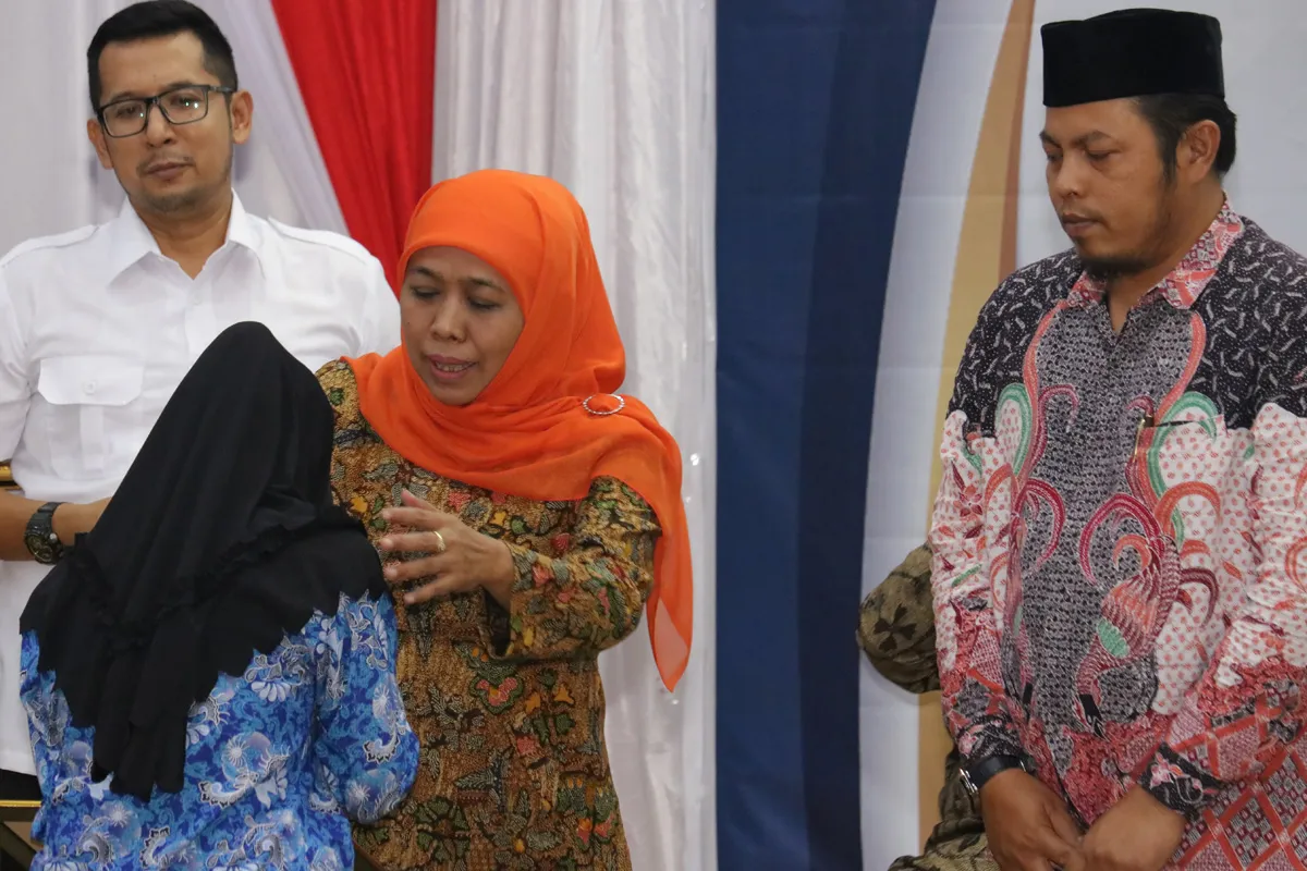 Penyerahan Santunan Bagi Petugas Pemilu Yang Gugur