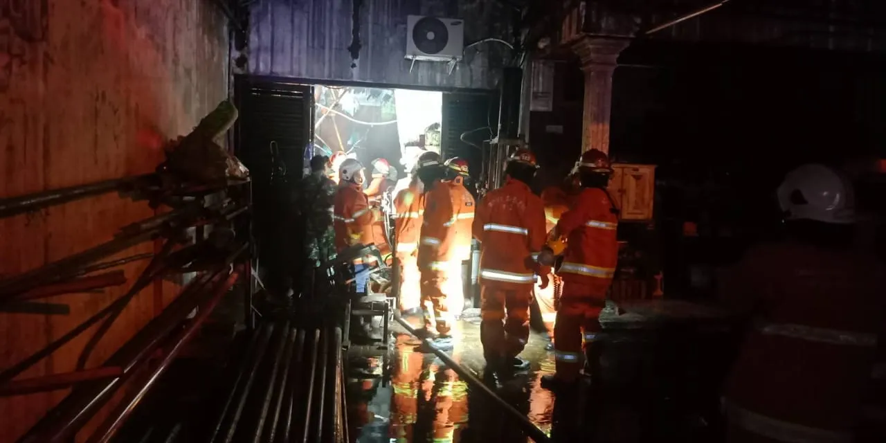 Konsleting Listrik, Bengkel Bubut Terbakar