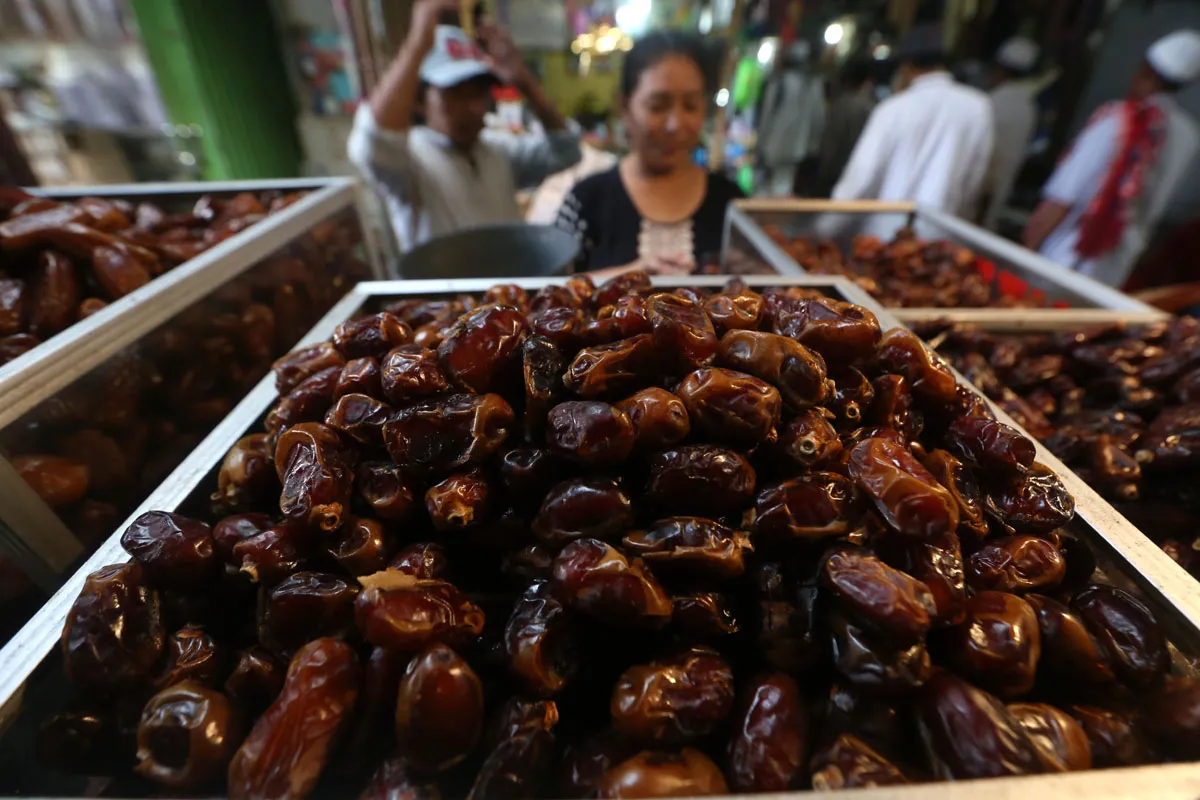 Ternyata Ini Manfaat Menakjubkan Makan Buah Kurma
