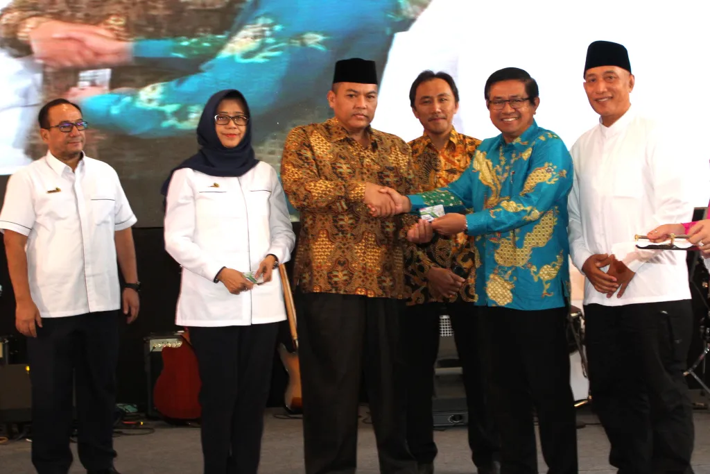 Horeee...Ribuan Petani Binaan PTPN X Mendapat Kartu Sehat