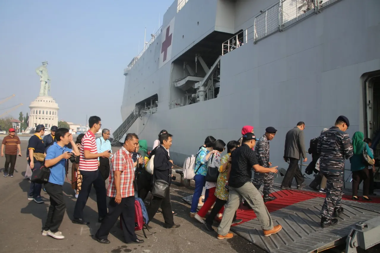 Puluhan Dokter Cicipi Fasilitas KRI dr. Soeharso
