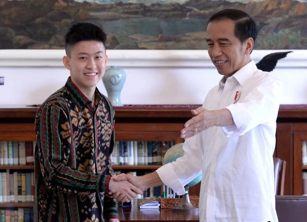 Rapper Rich Brian Sowan Presiden Jokowi di Istana Bogor