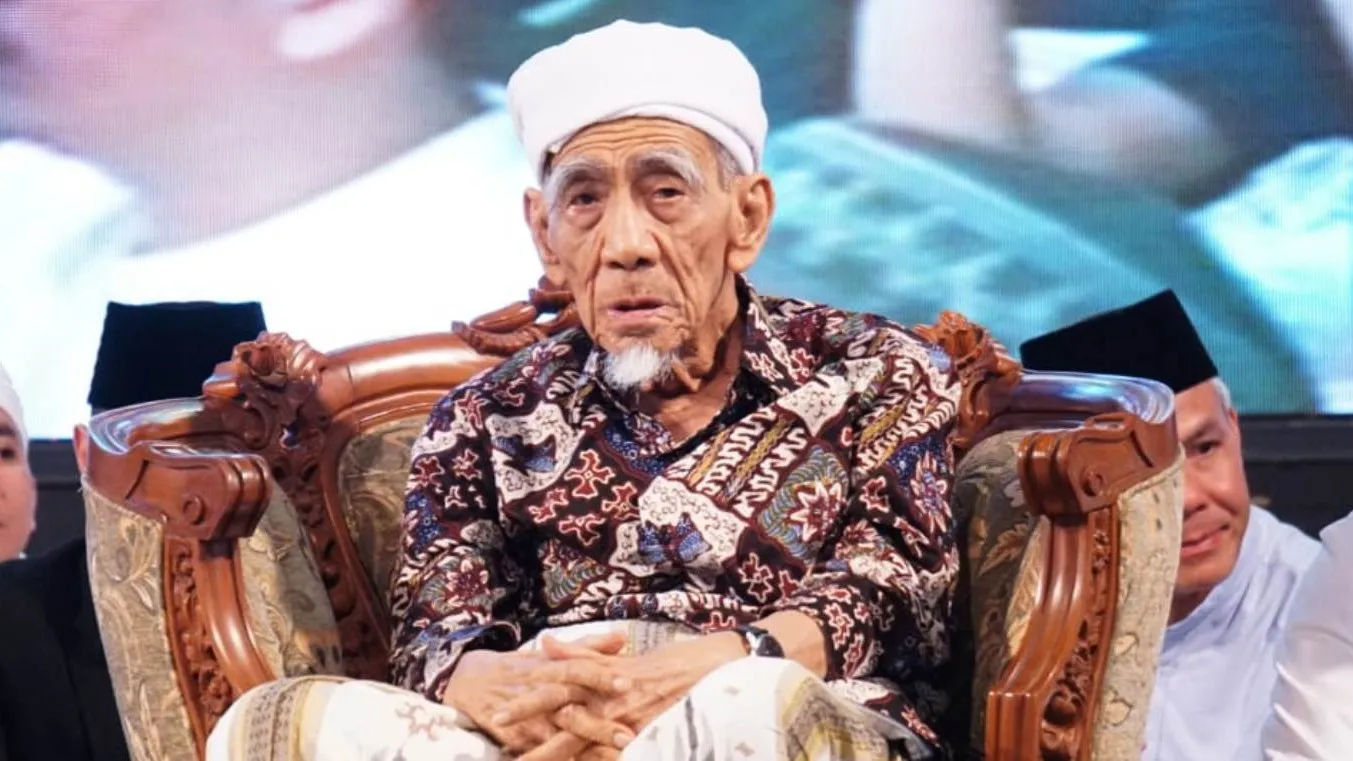 Innalillahi Wainnailaihi Roojiuun...Selamat Jalan Mbah Moen
