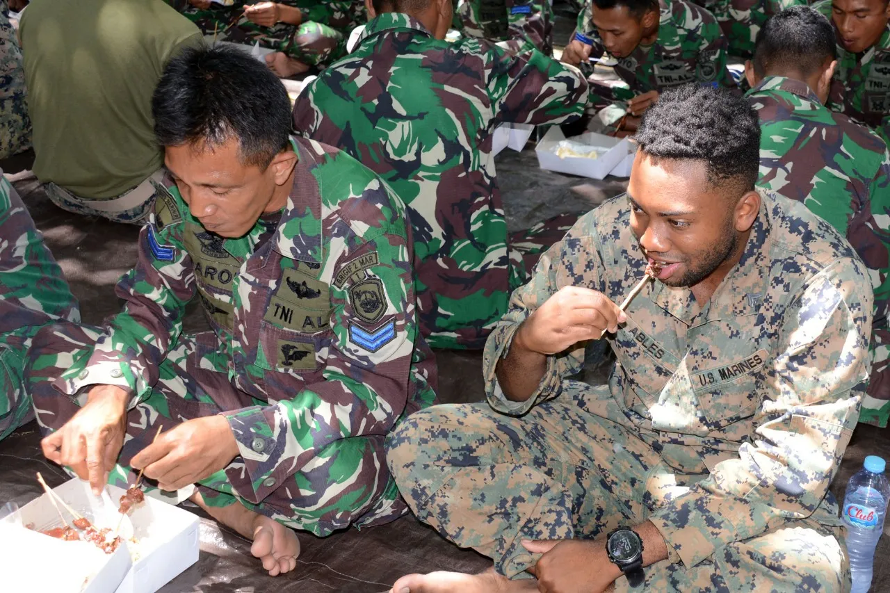 Marinir Amerika Bancakan Sate