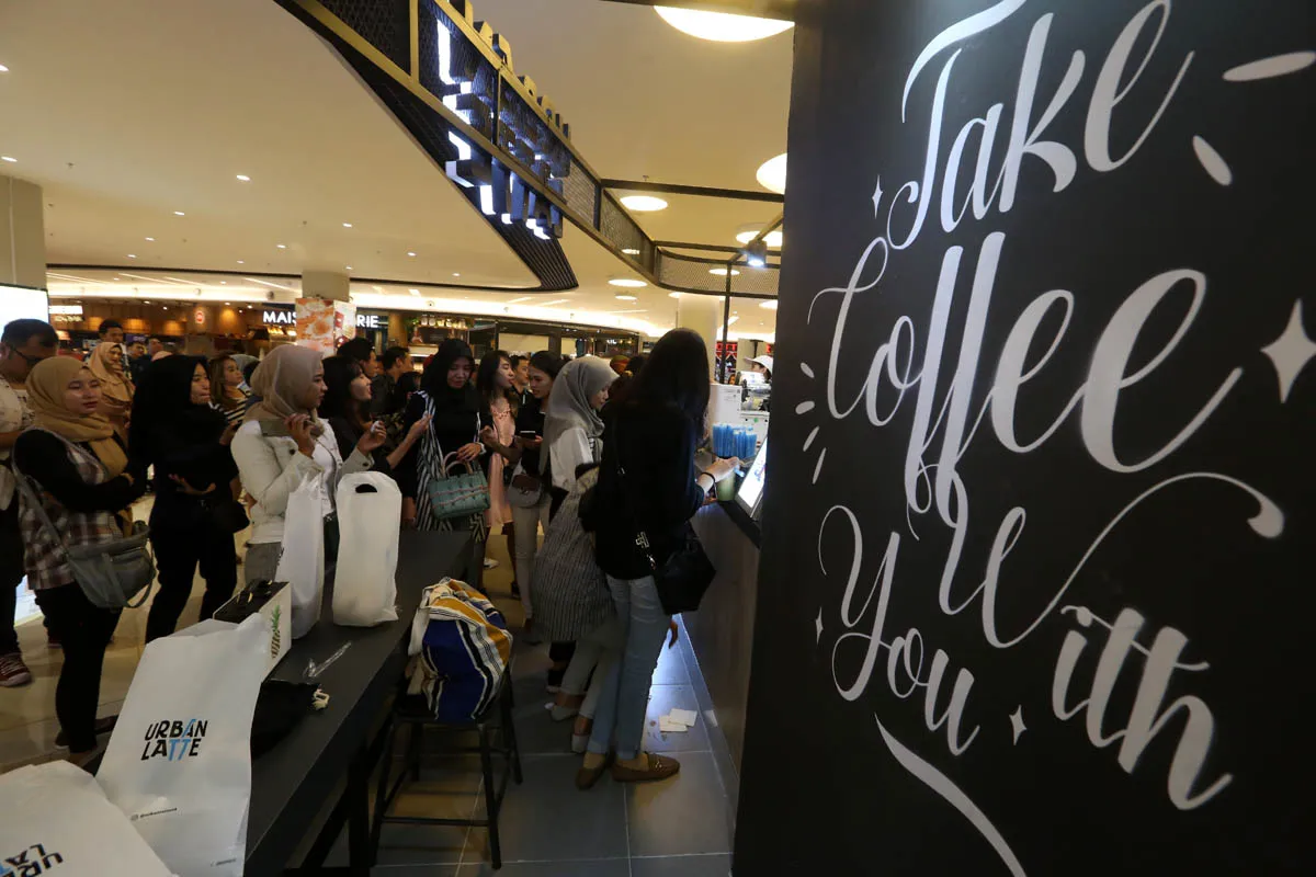 Urban Latte #TAKECOFFEEWITHYOU Buka  Outlete 8 di Surabaya
