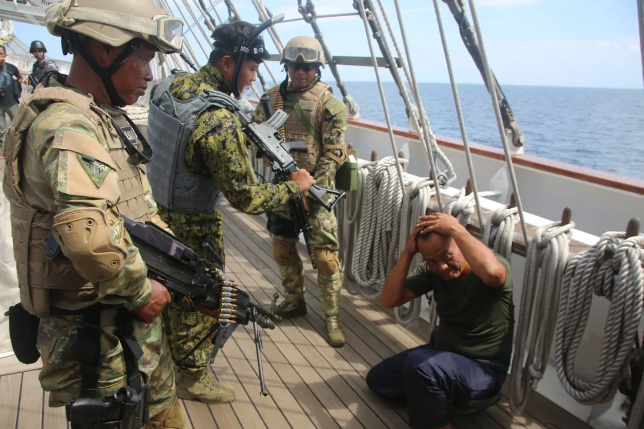 Waspada Terhadap Aksi Terorisme, KRI Buma Suci Laksanakan Latihan