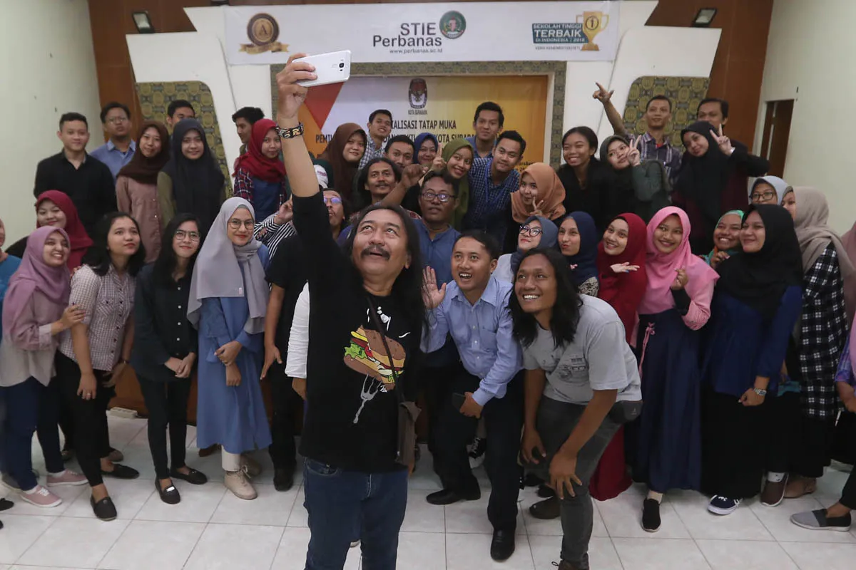Pesta Demokrasi Dalam Bingkai Fotografi Jurnalistik